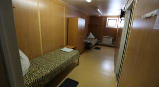 Гостевой дом Юганка Нефтеюганск Односпальная кровать в общем номере для мужчин и женщин-4